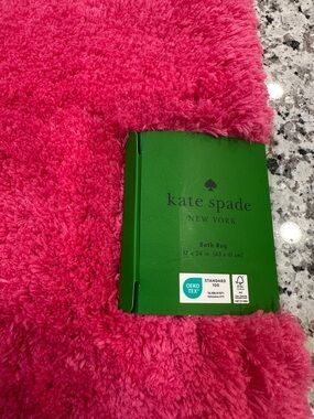 NWT kate spade Hot Pink Plush Bath Rug